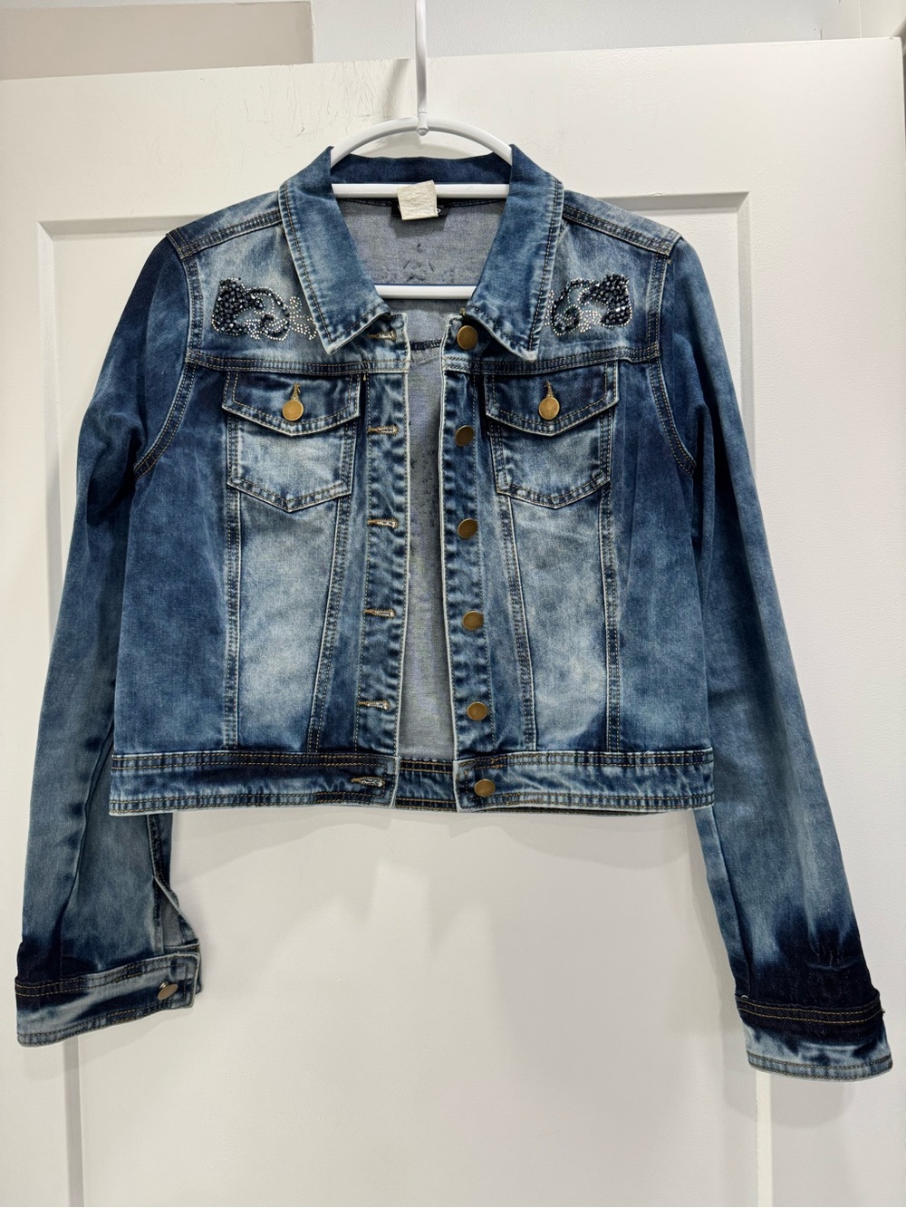 VENUS Women’s Washed Blue Denim Jacket with Embellished Shoulders & Back. US 10